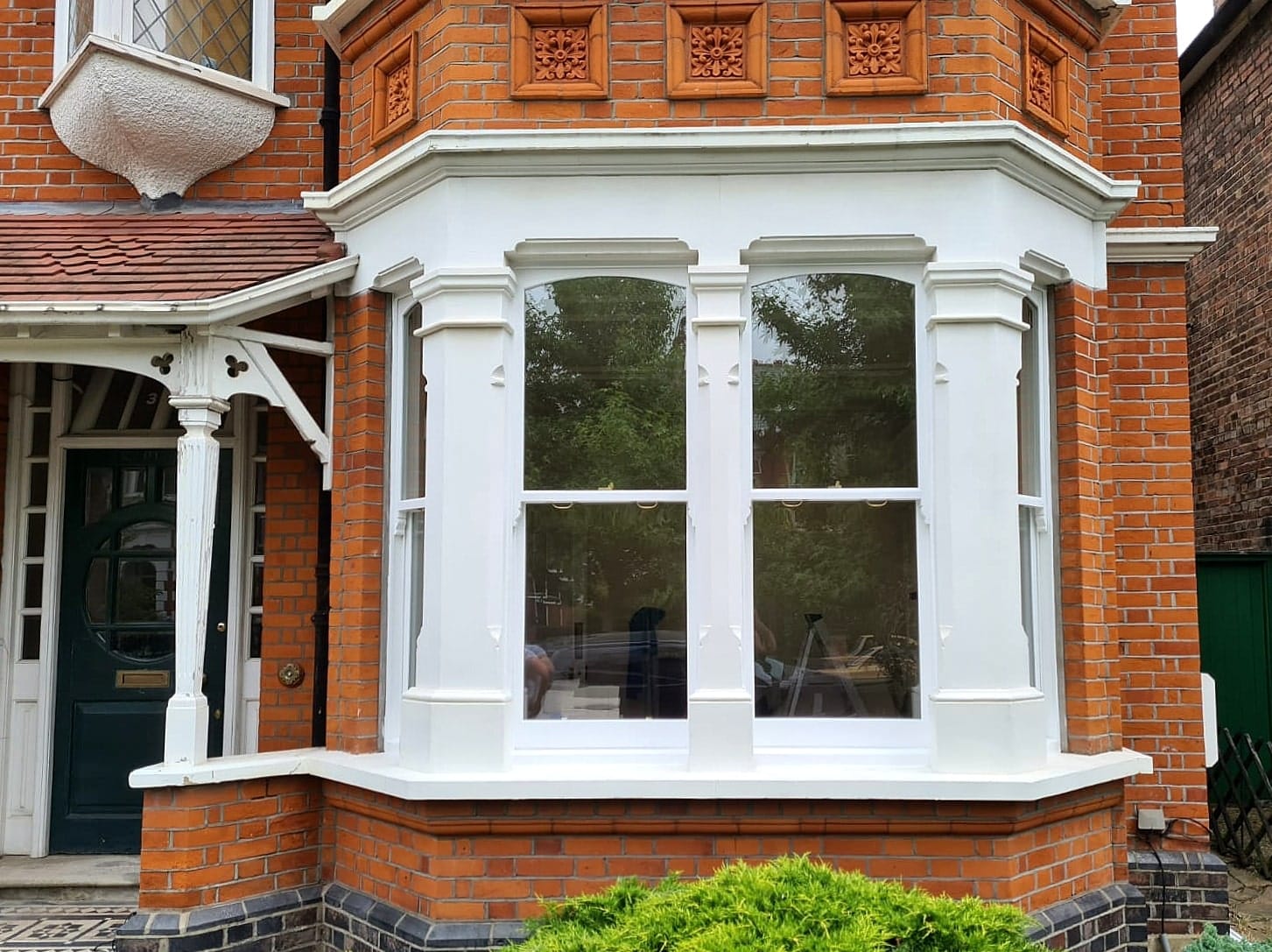 Expert wooden window restorations to restore beauty, function, and longevity. Preserve your home's charm with professional repair, refinishing, and draught-proofing services.